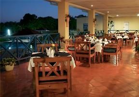 Protea Hotel By Marriott Chingola Esterno foto