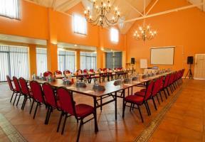 Protea Hotel By Marriott Chingola Esterno foto
